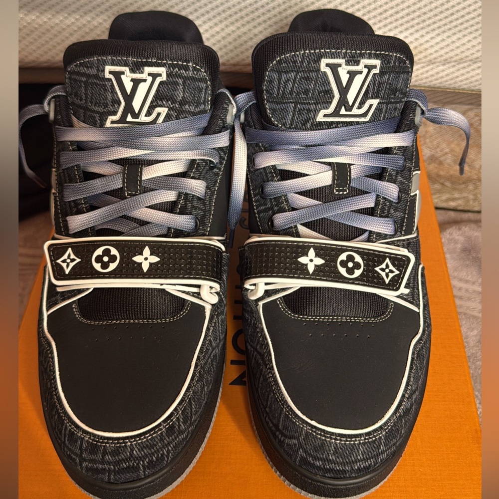LV Trainer Sneaker-Black-Size:11.5